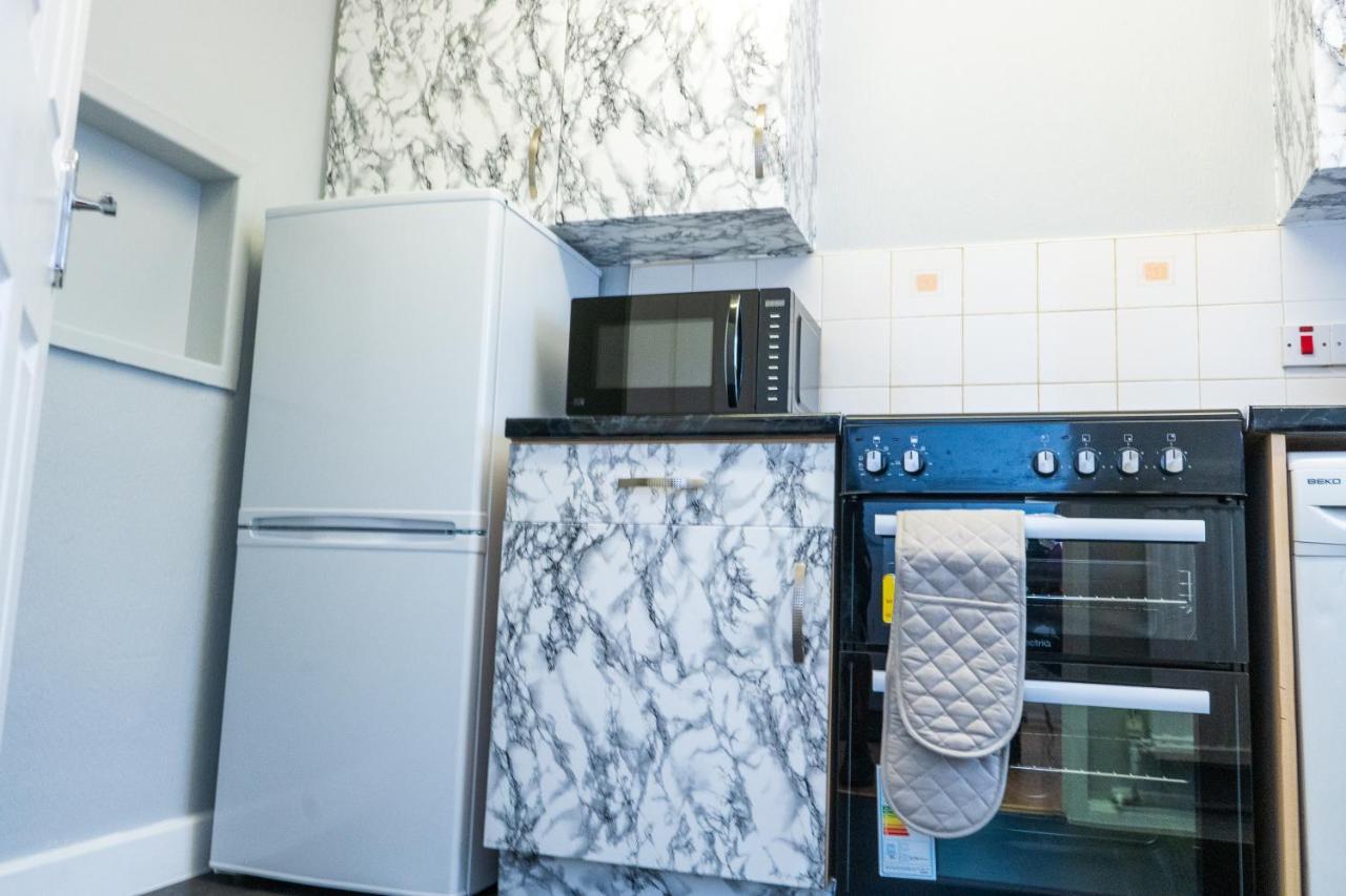 Cosy 2 Bed With Parking Near Piccadilly, Etihad Stadium And Coop Live Sleeps Up To 5 Villa Manchester Buitenkant foto