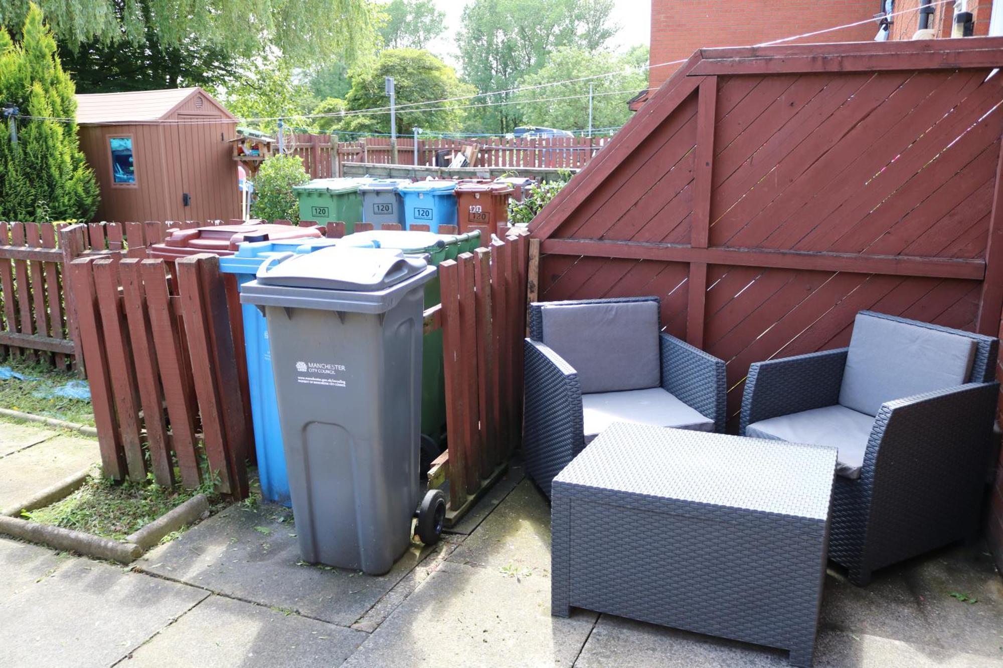 Cosy 2 Bed With Parking Near Piccadilly, Etihad Stadium And Coop Live Sleeps Up To 5 Villa Manchester Buitenkant foto